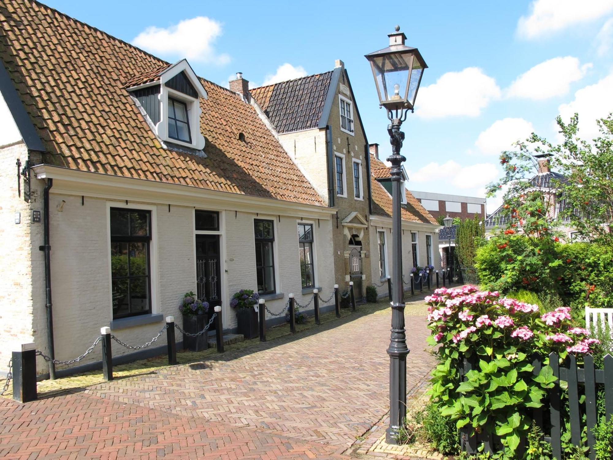 De Thuiskamer In Grou Als B&B Of Vakantiehuis Luaran gambar