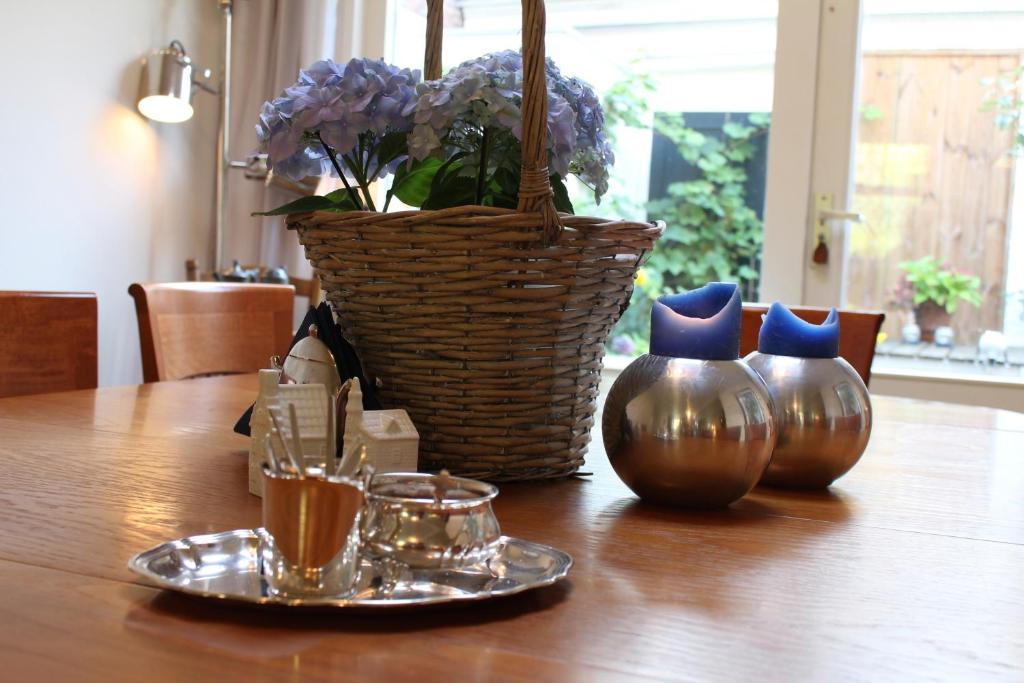 De Thuiskamer In Grou Als B&B Of Vakantiehuis Luaran gambar